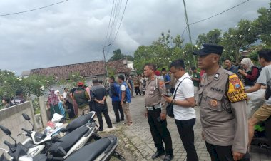 Polisi-Sidoarjo-Turut-Berduka-Terhadap-Korban-Laka-Air-di-Pantai-Drini