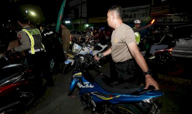 Polrestabes-Surabaya-Amankan-Belasan-Remaja-Konvoi-Tutup-Jalan-Saat-Malam-Takbir