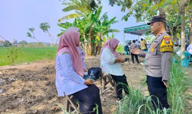 Bhabinkamtibmas-Desa-Semambung-Koordinasi-dengan-Perangkat-Desa-Dukung-Ketahanan-Pangan
