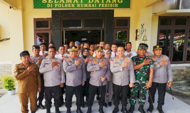 Pastikan-pelayanan-optimal,-Kapolri-Kunjungi-Polsek-Rumbai-Pesisir