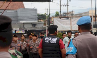 Personel-Gabungan-Polres-Pasuruan-Bongkar-Arena-Sabung-Ayam-di-Purwodadi