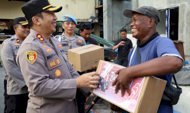 Hari-Bhayangkara-ke--79-Polres-Pelabuhan-Tanjungperak-Gelar-Baksos,-Puluhan-Pengemudi-Bentor-dan-Kuli-Panggul-Full-Senyum