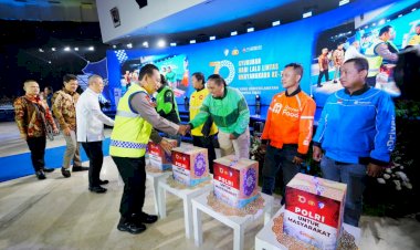 Kapolri-Dorong-Polantas-Tingkatkan-Pelayanan-Humanis,-Dekat-dengan-Masyarakat