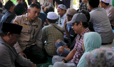 Polda-Jatim-Libatkan-Tim-Psikologi-Dampingi-Keluarga-Korban-di-Ponpes-Al-Khoziny