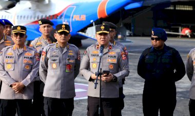 Polri-Kirim-Ribuan-Paket-Kebutuhan-dan-Peralatan-SAR-ke-Aceh,-Sumut,-dan-Sumbar
