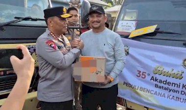 Kapolri-Tinjau-Aceh-Tamiang-dan-Salurkan-Bantuan-Kemanusiaan-dari-Batalyon-Dhira-Brata-Akpol-1990