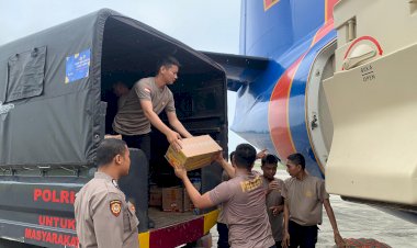 Polri-Kembali-Saluran-2,1-Ton-Bantuan-Logistik-Ke-Aceh-Tengah
