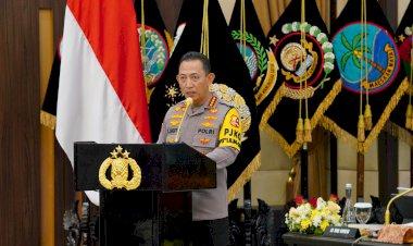 Dapat-Apresiasi-dari-Sejumlah-Lembaga-Survei-Kapolri-Minta-Jajaran-Tak-Berpuas-Diri