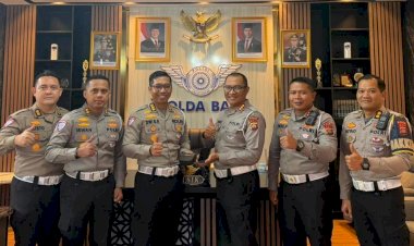 Korlantas-Polri-Distribusikan-ETLE-Mobile-Handheld-di-Polda-Bali-Perkuat-Penegakan-Hukum-Lalin-Berbasis-Digital