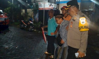 Diterjang-Angin-Kencang,-Kapolsek-Gedangan-Datangi-Rumah-Warga-Terdampak