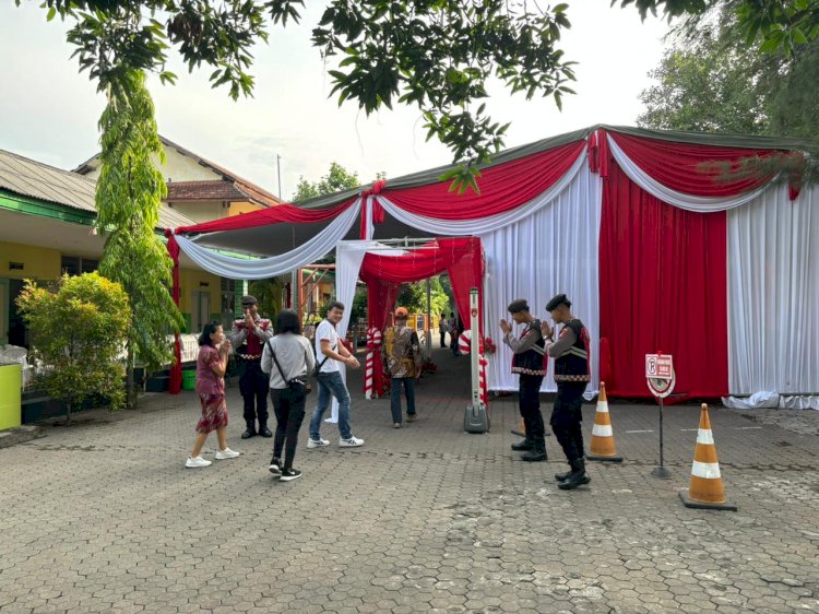 Amankan Ibadah Paskah, Polres Probolinggo Siagakan Personel di Gereja
