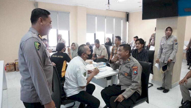 Cek Kesehatan Berkala, Melalui Pemeriksaan Kesehatan Gigi Anggota Polresta Sidoarjo