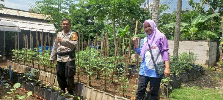 Bhabinkamtibmas Dampingi Warga Kepuh Kiriman Manfaatkan Lahan Fasum untuk Dukung Ketahanan Pangan