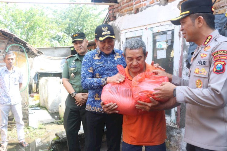 Forkopimda Sidoarjo Sidak RTLH untuk Peringatan Hari Bhayangkara Ke-79