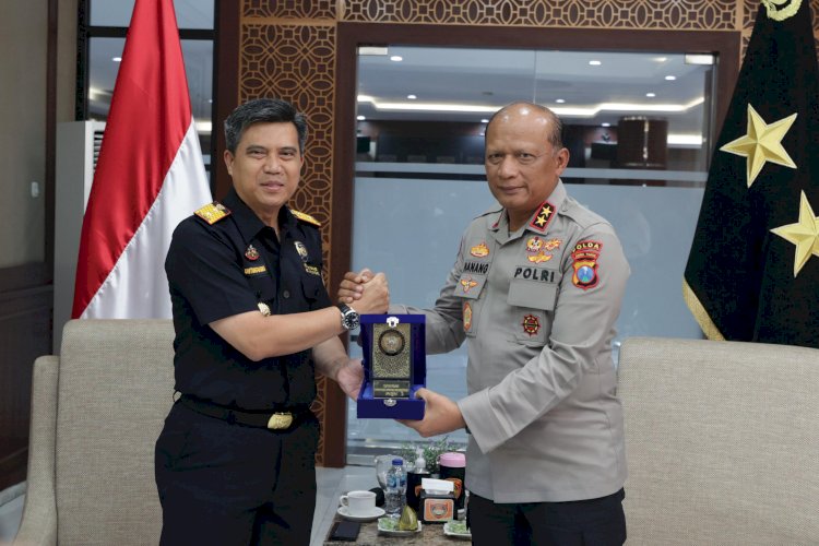 Perkuat Sinergi, Polda Jatim dan Bea Cukai Tingkatkan Pengawasan Barang Ilegal