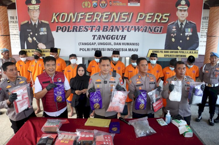 Polresta Banyuwangi Berhasil Ungkap Narkoba Selama Agustus 2025 Amankan 10 Tersangka Sita 4,4Kg Sabu dan Ribuan Butir Okerbaya
