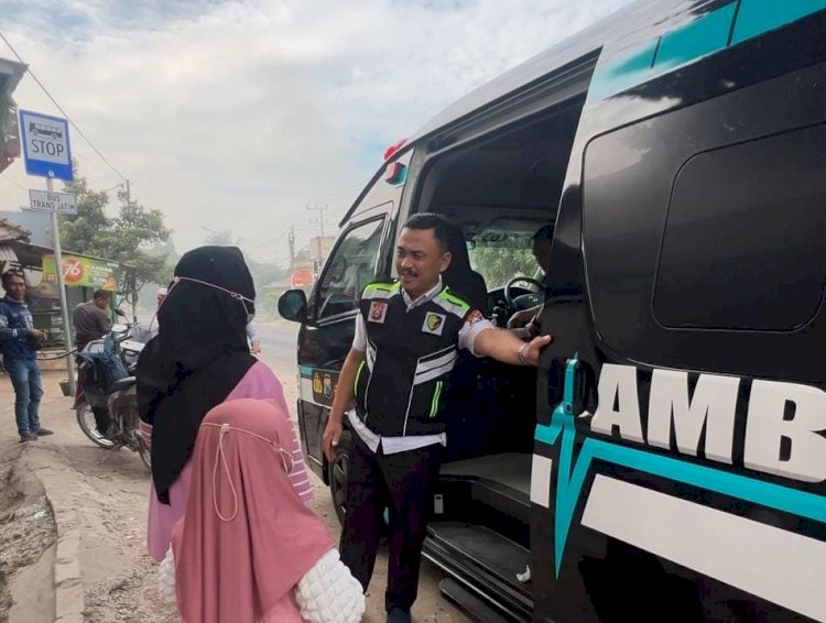 Loyalitas Tanpa Batas Ambulans Gratis Polres Gresik Bantu Warga