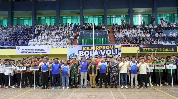 Kapolresta Banyuwangi Buka Kejurprov Bola Voli U-19 Jawa Timur 2025 di GOR Tawang Alun