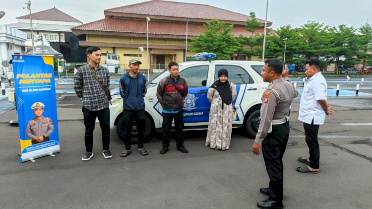 Satlantas Polresta Sidoarjo Hadirkan “Polantas Menyapa” untuk Edukasi Keselamatan Berkendara