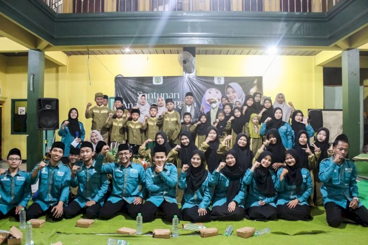 Mahasiswa HIMA PAI IAI Al Khoziny Gelar Santunan dan Buka Bersama Anak Yatim Piatu