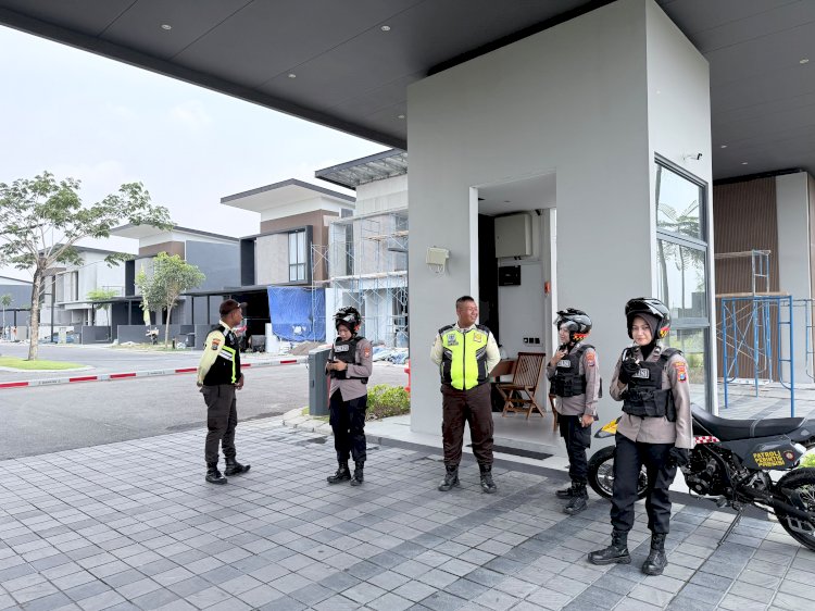Berikan Rasa Aman, Polwan Jenggala Presisi Polresta Sidoarjo Patroli Sasar Sekolah hingga Perkantoran
